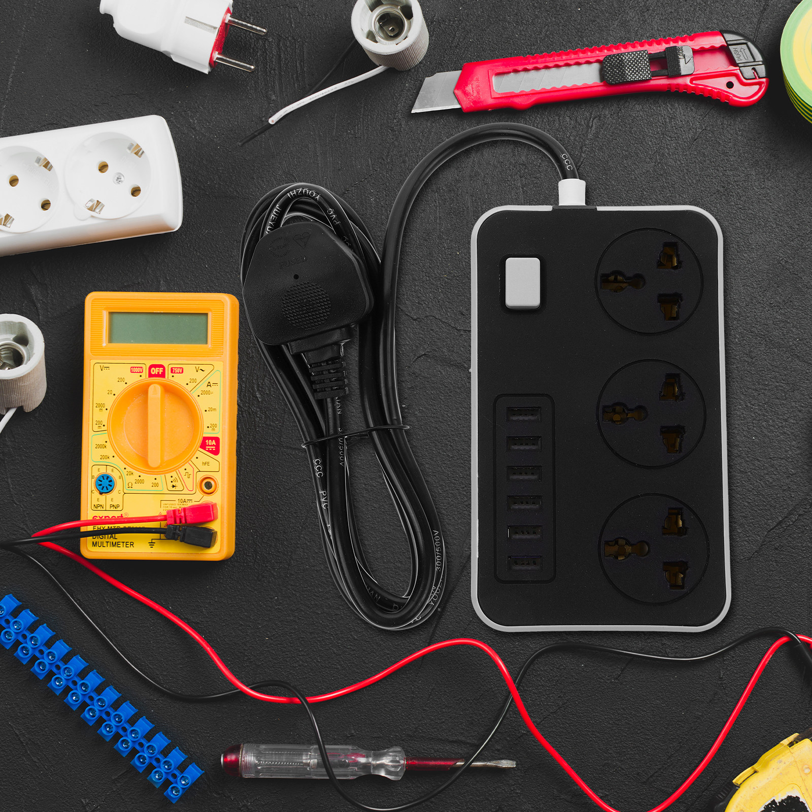 Travel Power Strip Panel with  - Outdoor Use Power Strip のレビューと価格