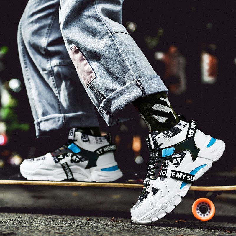 Large Size High Top Chunky Man - Outdoor Use Power Strip のレビューと価格
