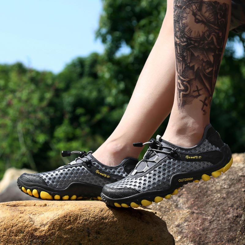 trekking mountain mens sports  - Outdoor Use Power Strip のレビューと価格