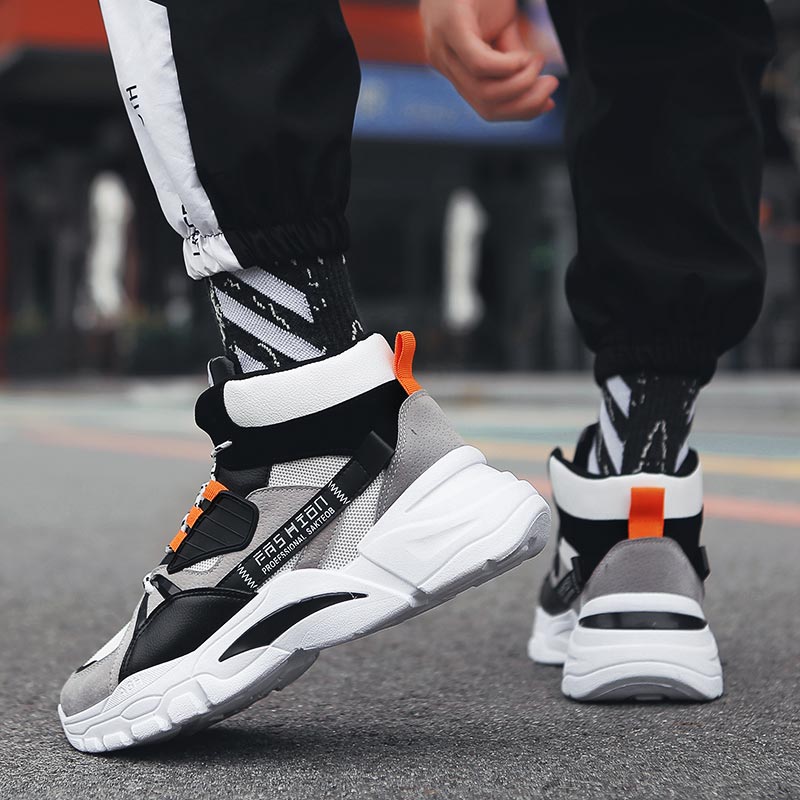 Hightop Summer Men's Sport Sho - Outdoor Use Power Strip のレビューと価格